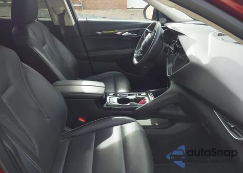 2021 Buick Envision Fwd Essence z USA, uszkodzony, nr VIN LRBFZNR43MD106359